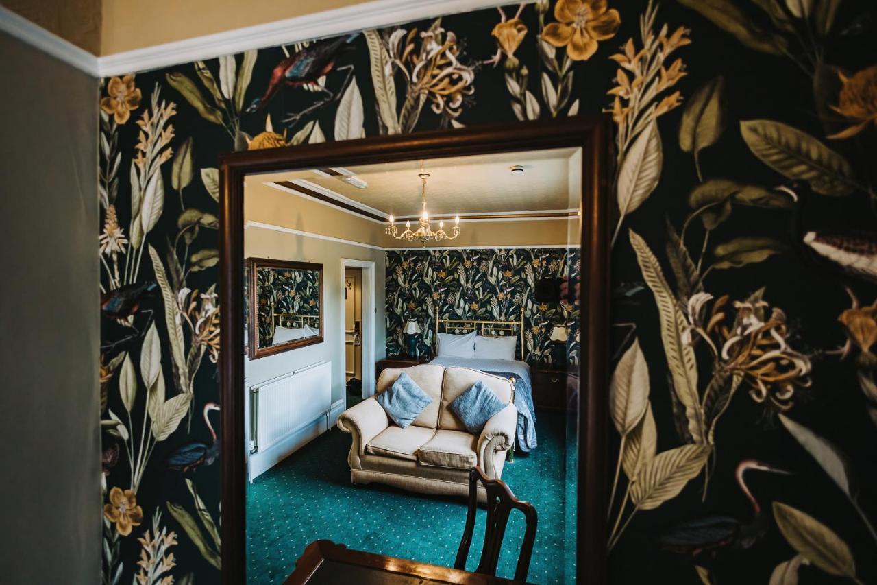 Brook Hall Hotel Childer Thornton Εξωτερικό φωτογραφία