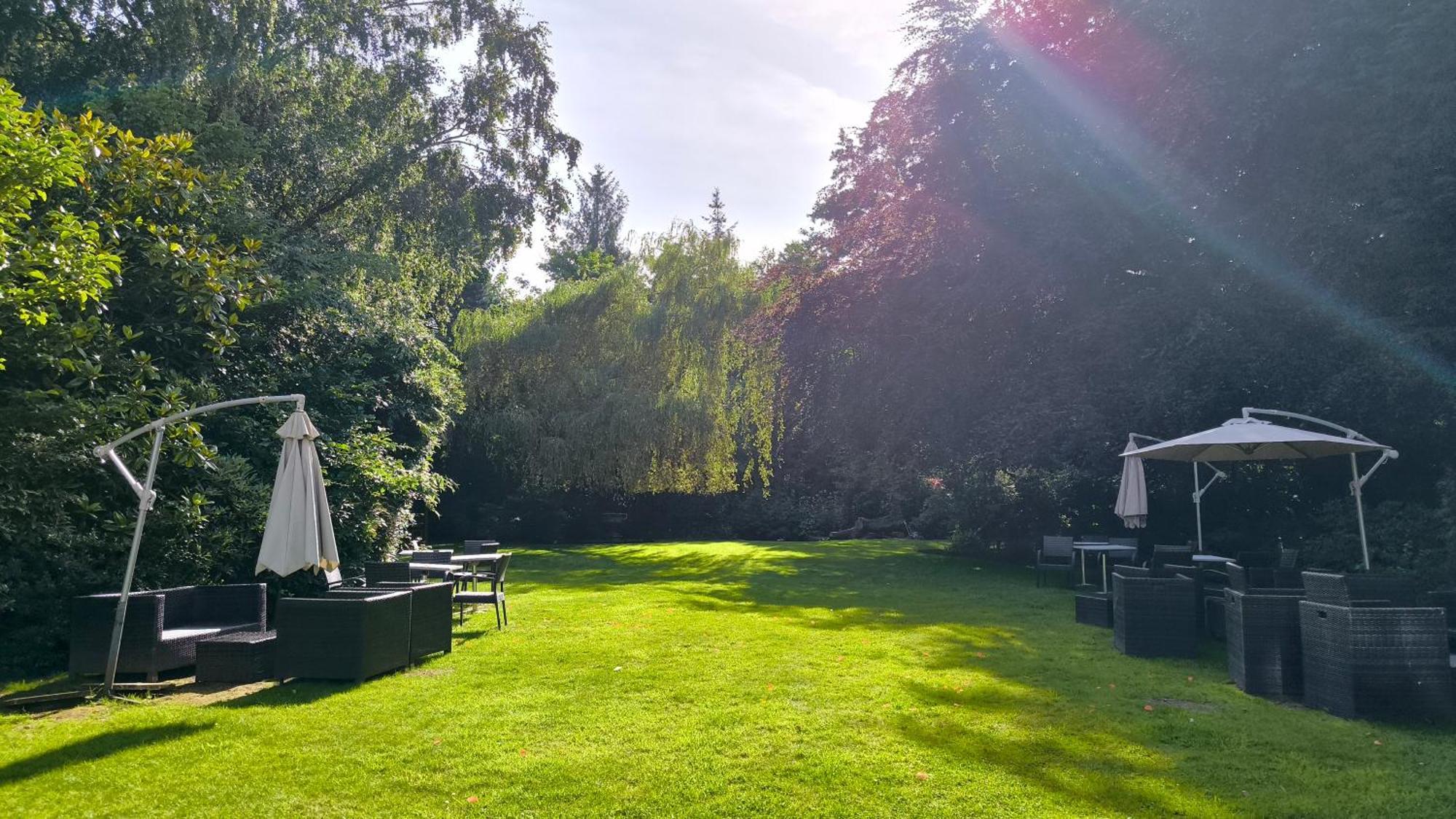 Brook Hall Hotel Childer Thornton Εξωτερικό φωτογραφία